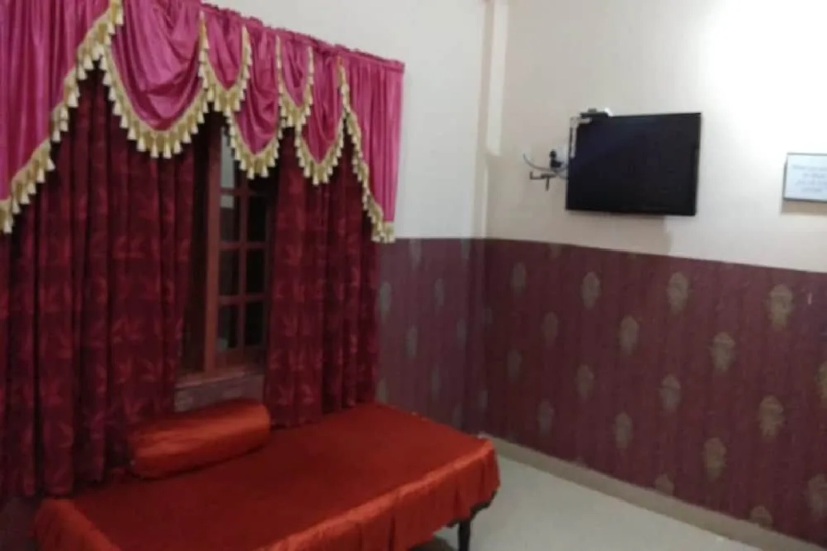 OYO 24610 Mini's Wind Haven