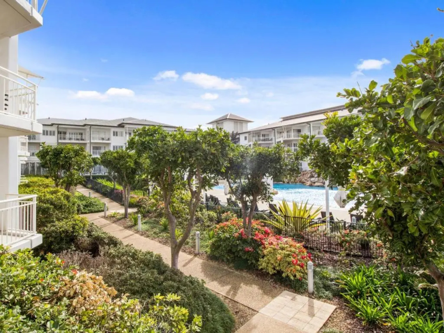 Resort On The Beach 4118/19
