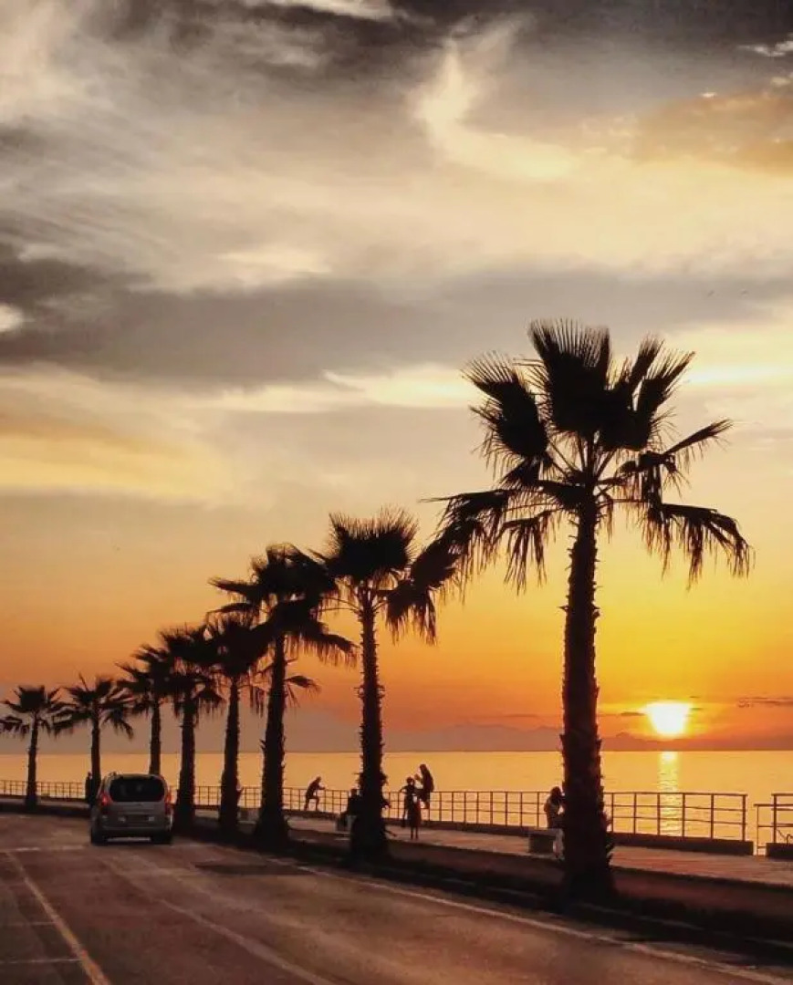 Appartamento vacanze a 300m dal mare, patio esterno e parcheggio privato