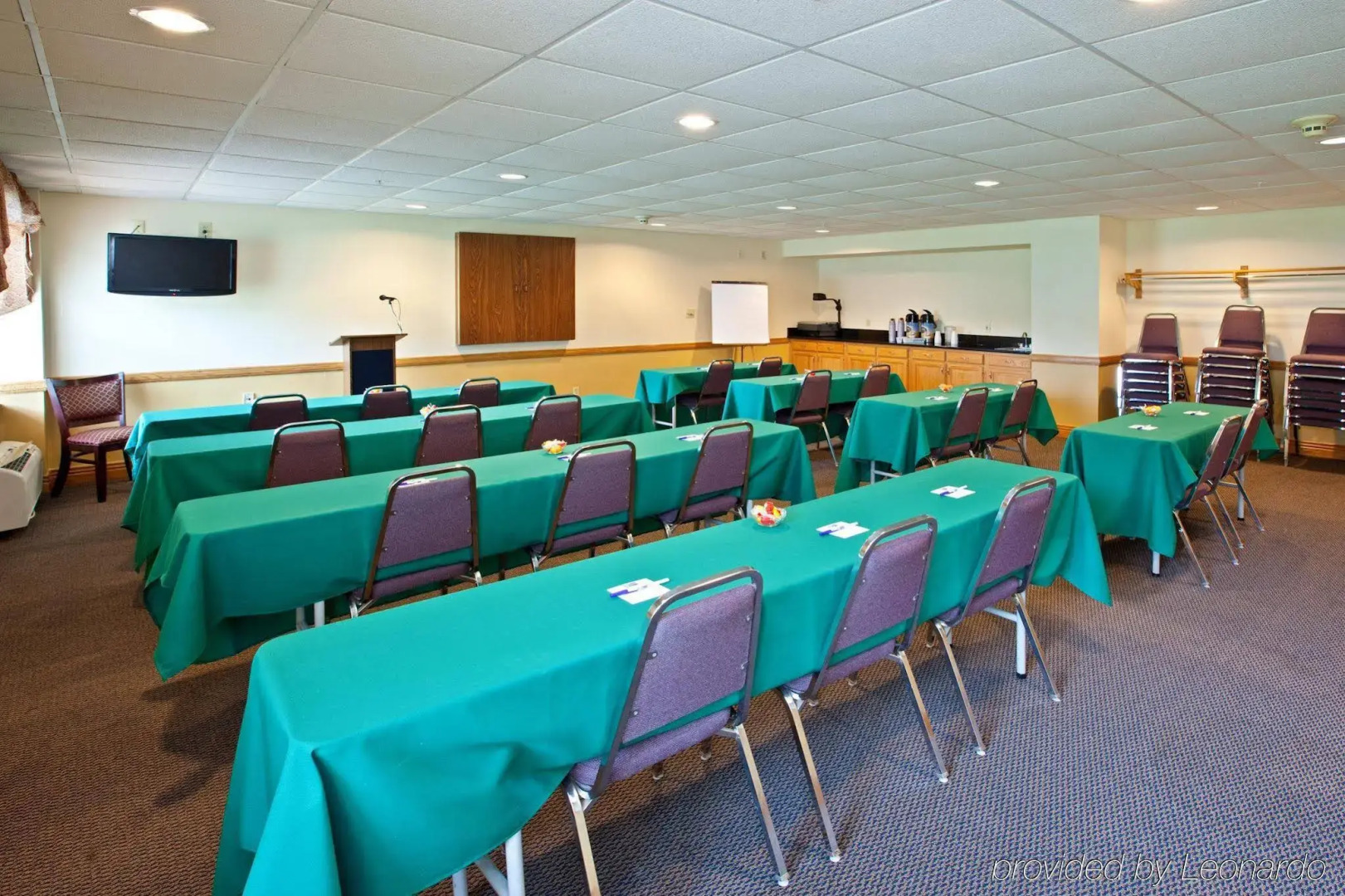 Holiday Inn Express & Suites Scottsburg by IHG
