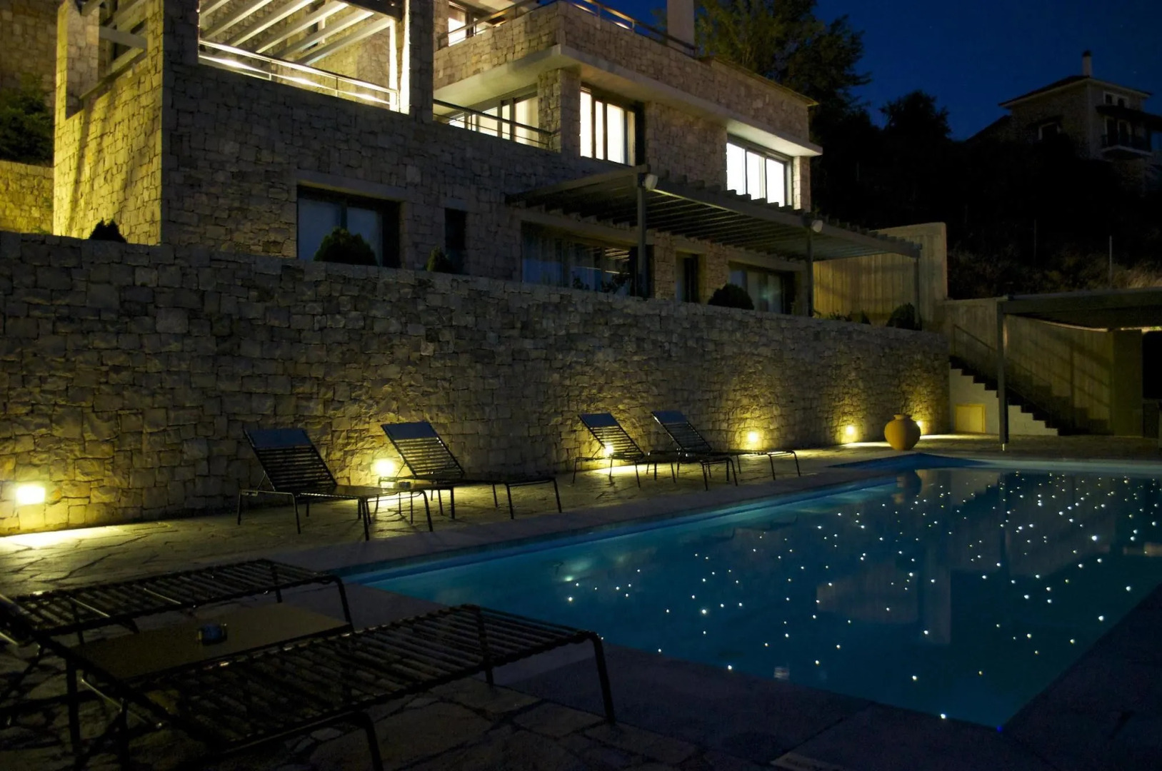 Elafivolia Arachova Suites