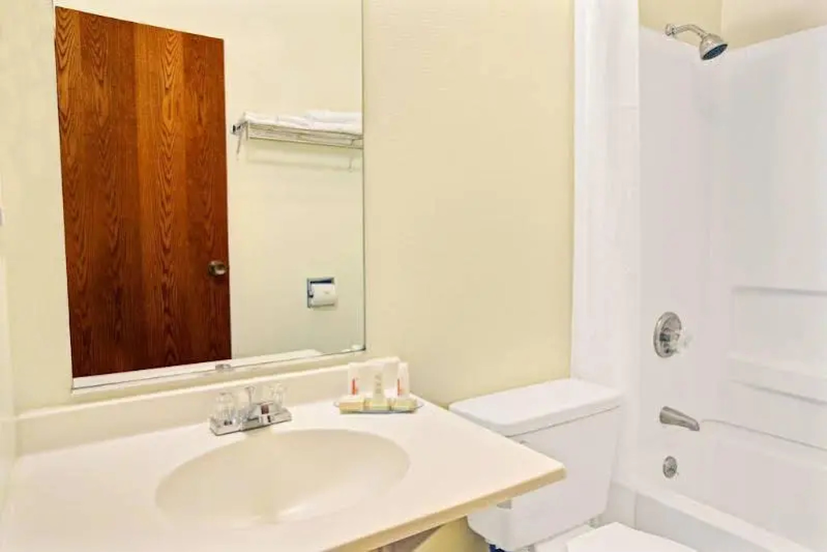 Super 8 By Wyndham Longmont/Twin Peaks