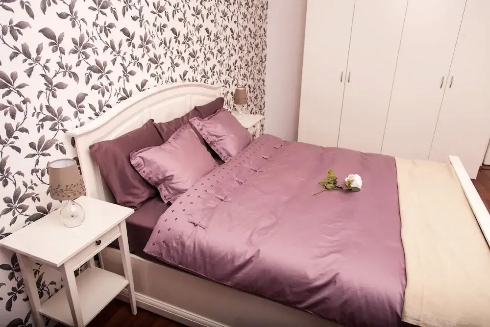 Old Town Studio by MRG