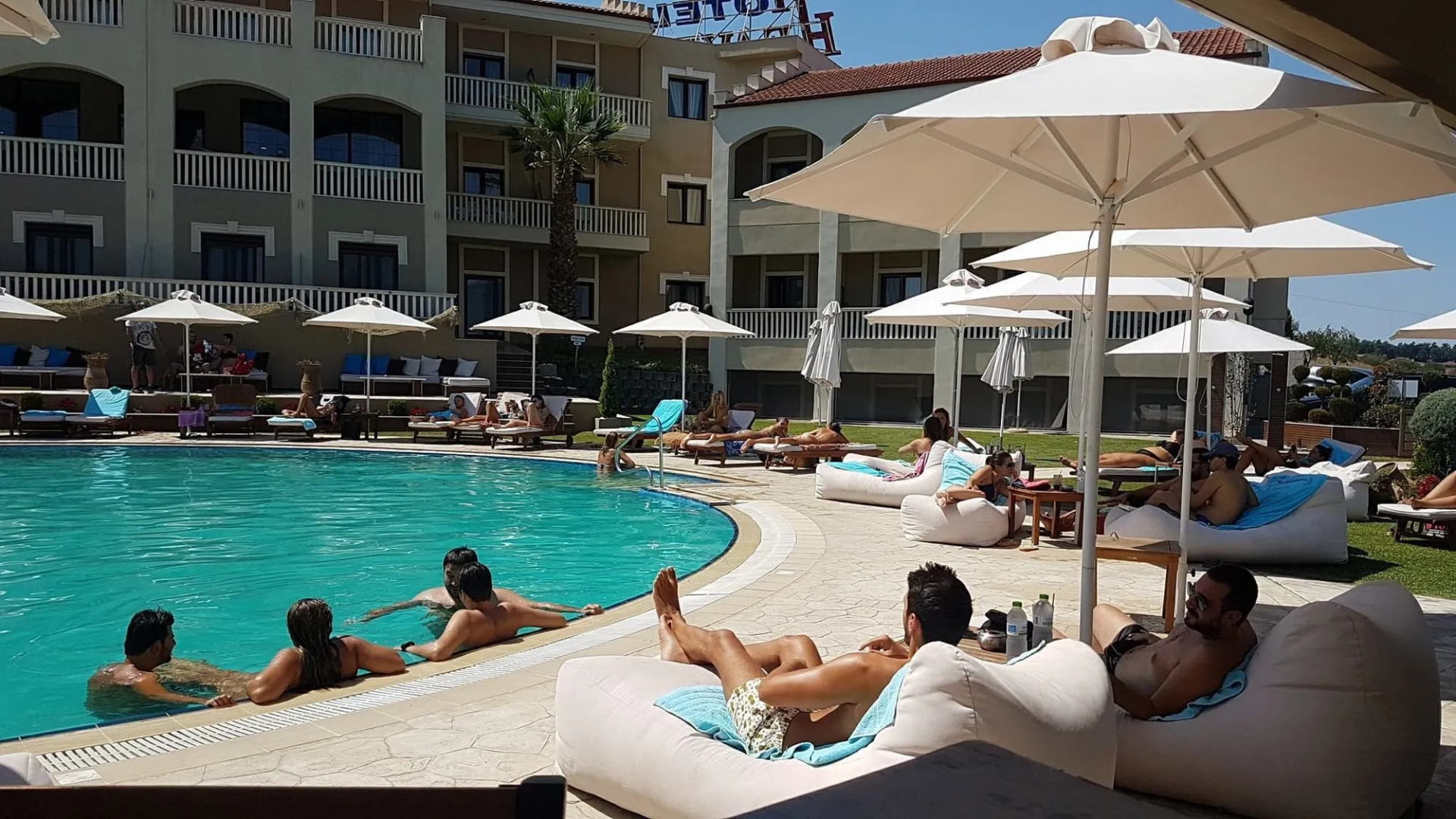 Heaven Hotel