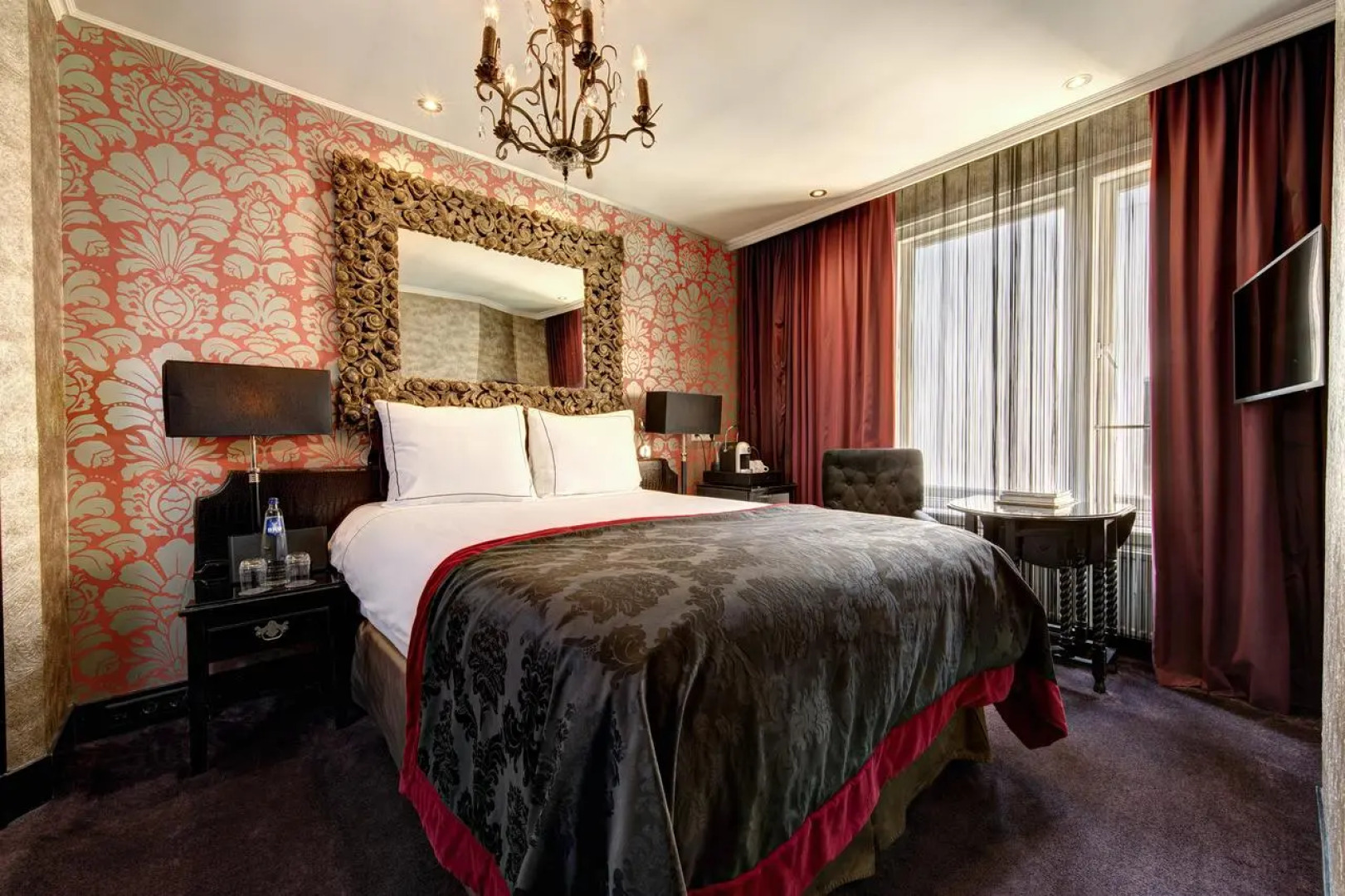 The Pavilions Amsterdam, The Toren