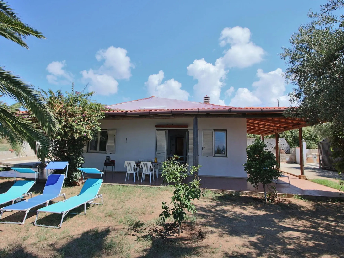 Cozy Holiday Home in Ricadi near Sea