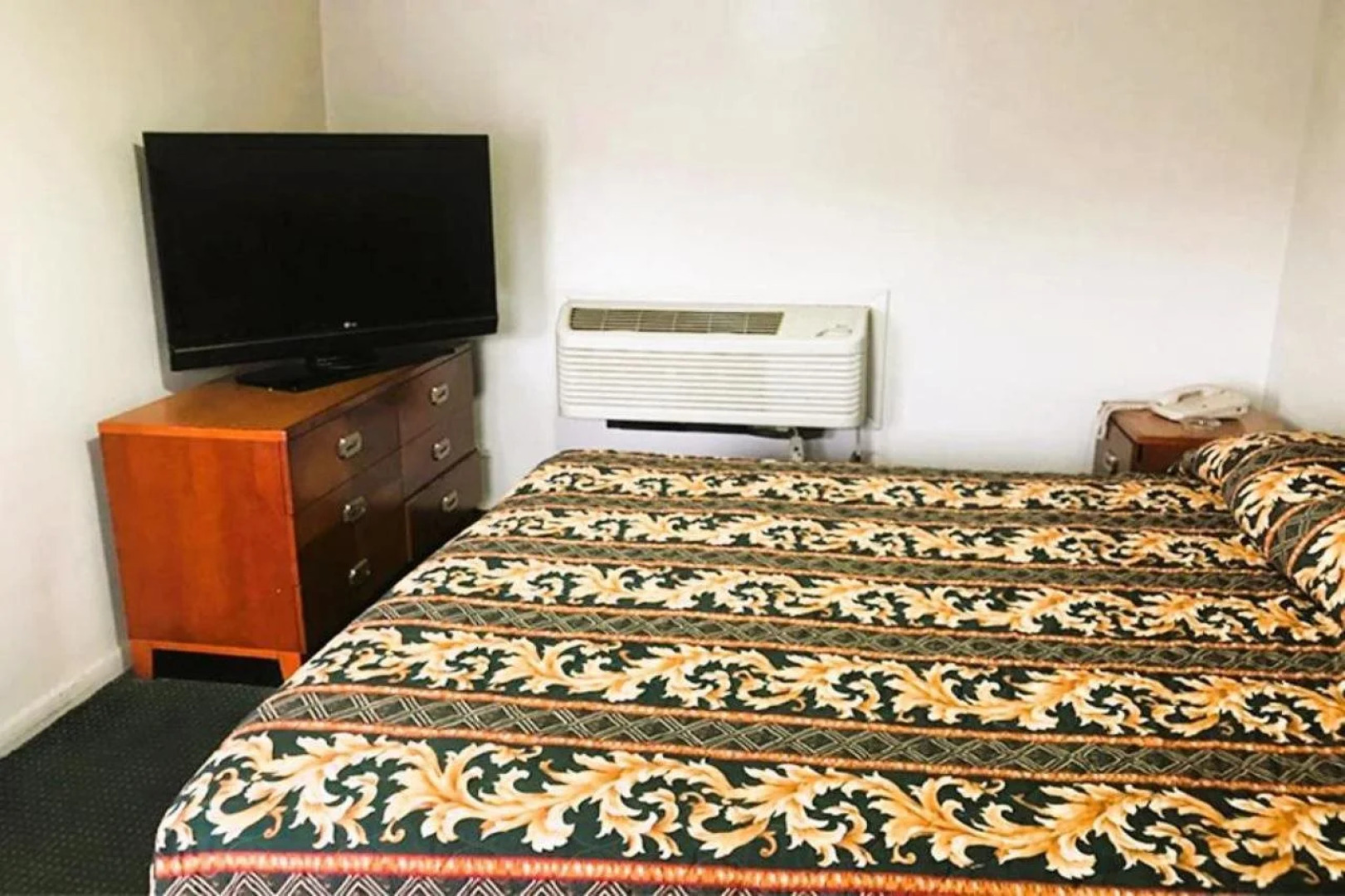 Manor Motel By OYO Near Oak Brook/Chicago Westchester