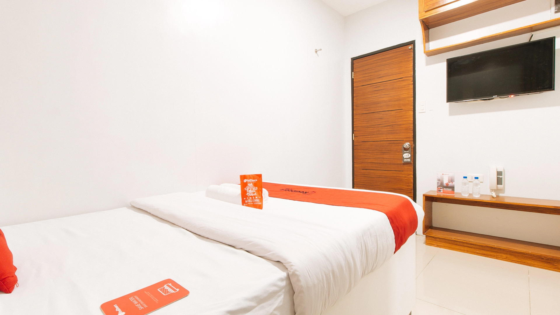 RedDoorz near Quiapo Church Manila