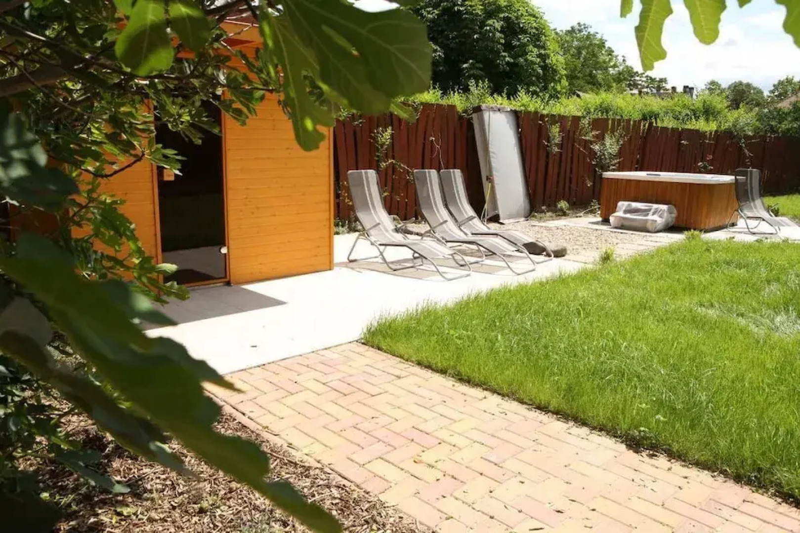 Hunyadi Panzió-Apartman