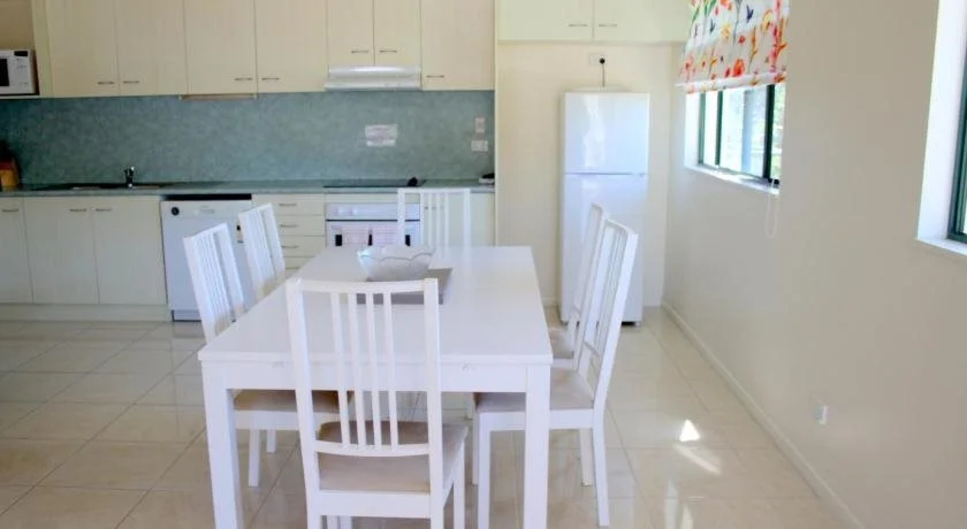 Magnetic Sunsets Resort