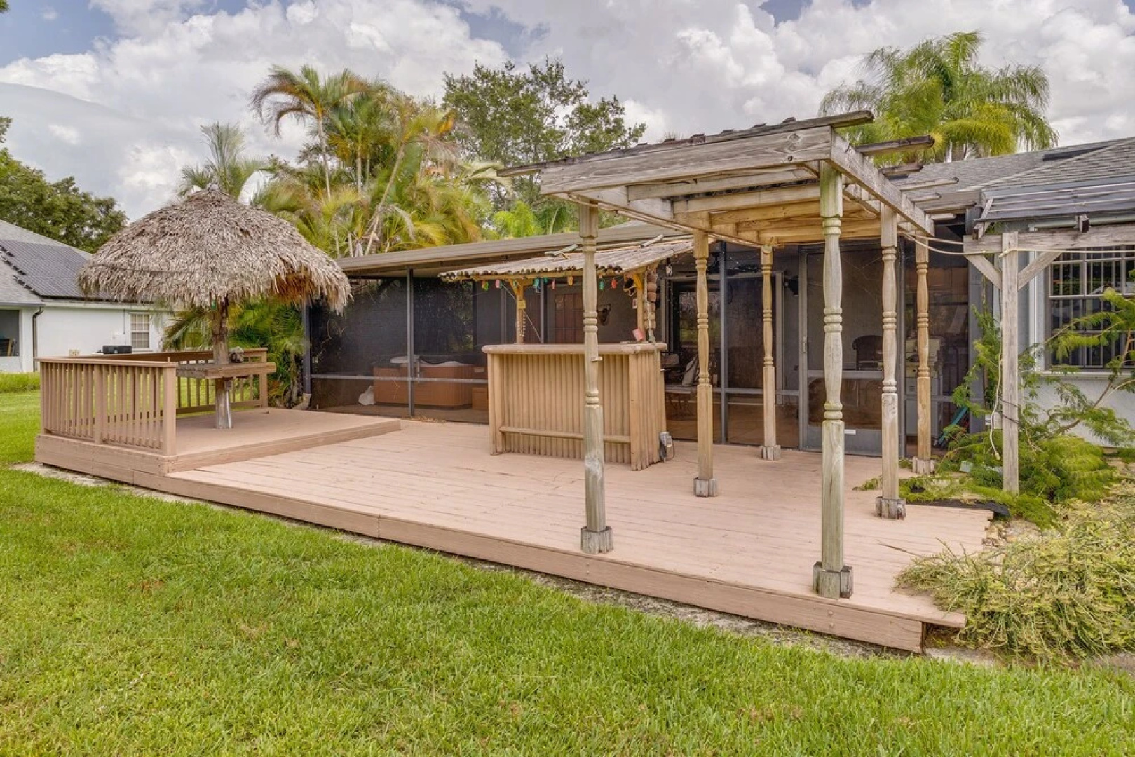 Riverfront Port St Lucie Home: Hot Tub + Dock!