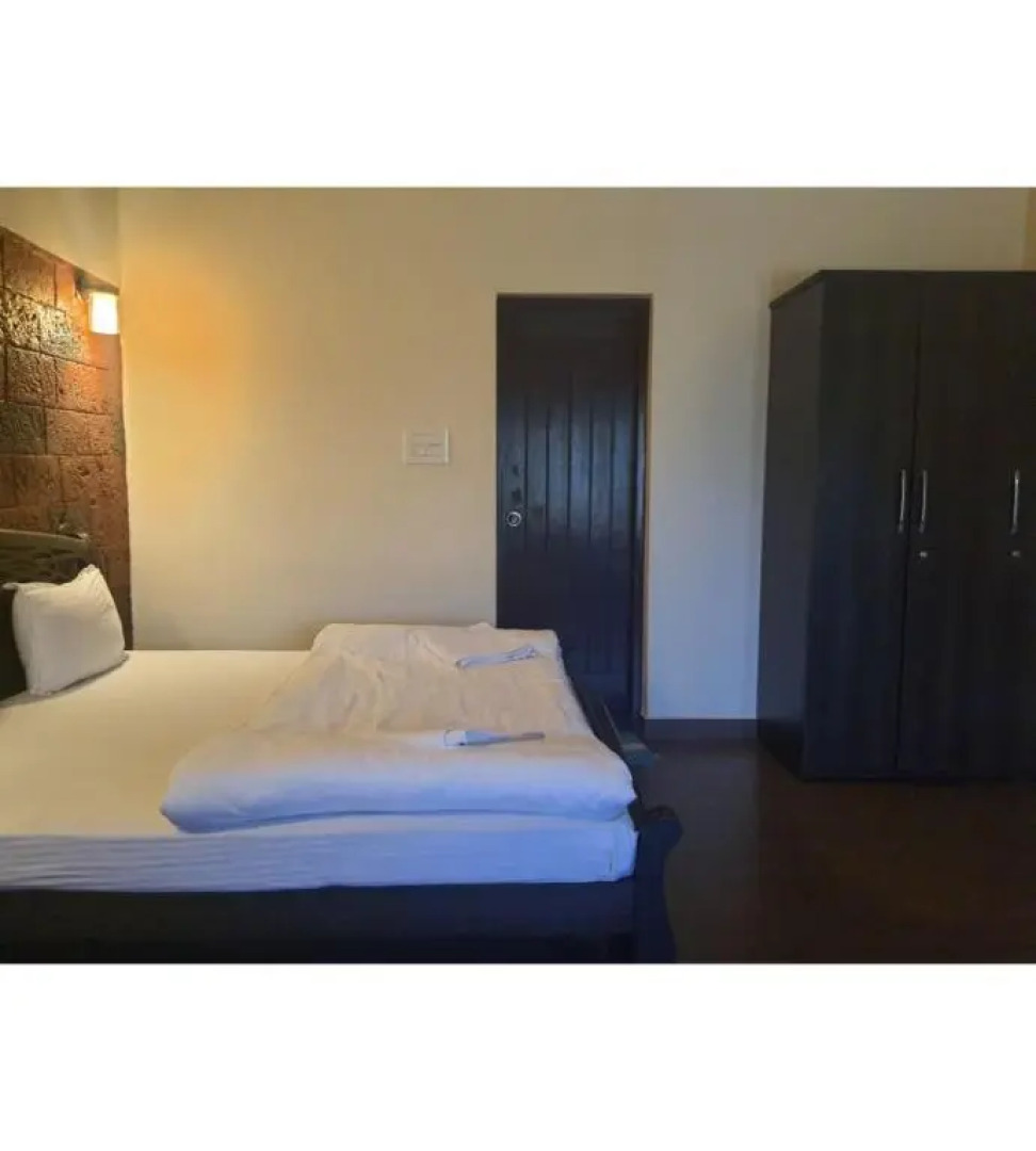 Bluebay Luxury Cottages - Malpe