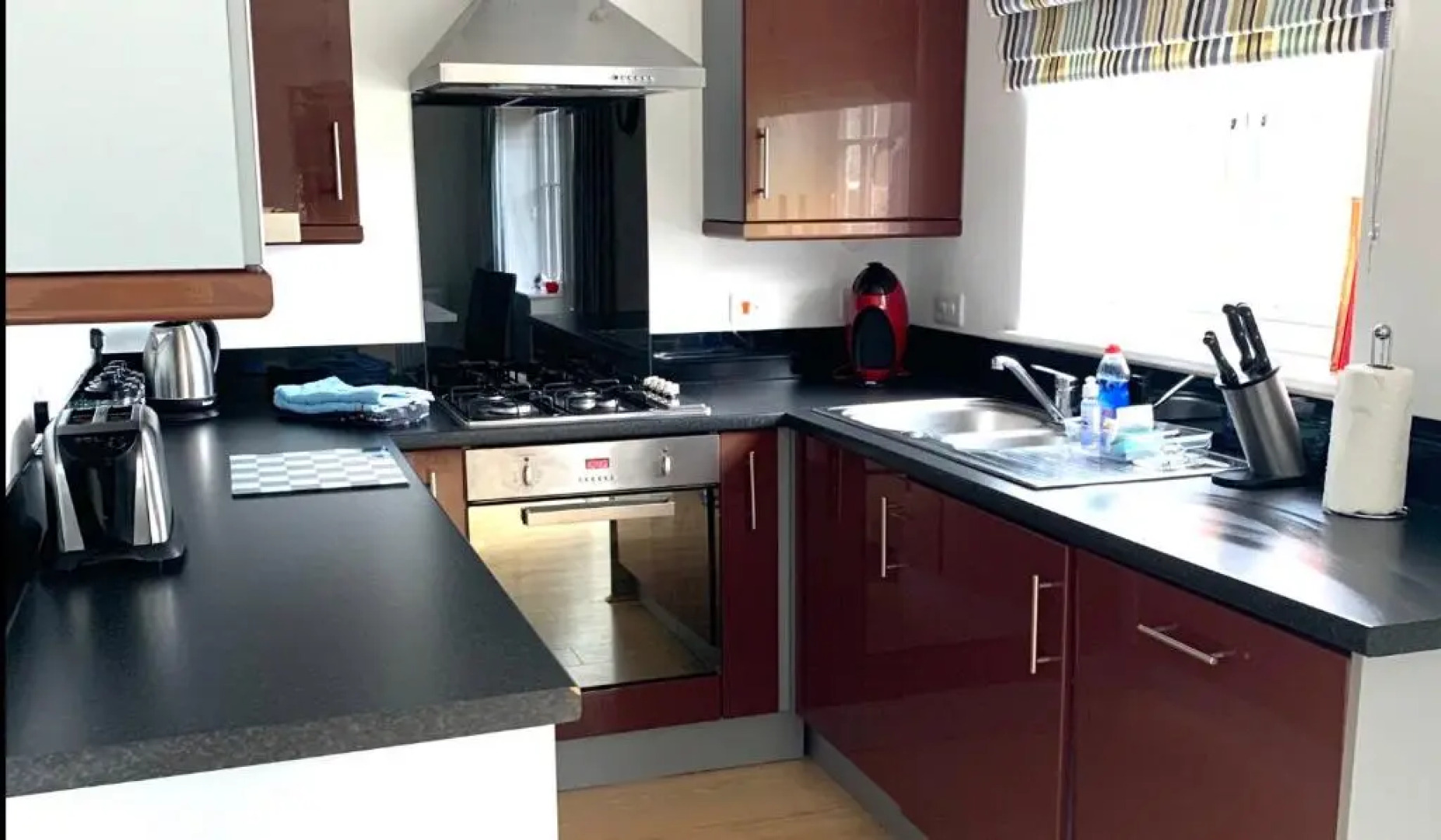 Dream Weaver 2 Bedroomed cottage on The Bay, Filey with on-site gym and swimming pool