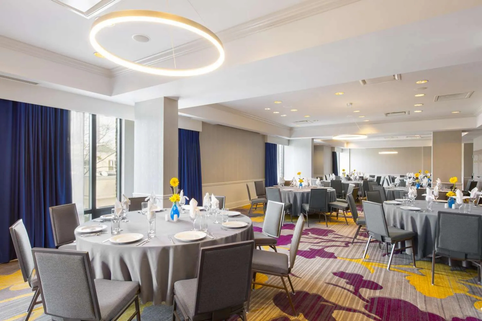 DoubleTree by Hilton Hotel Savannah Historic District