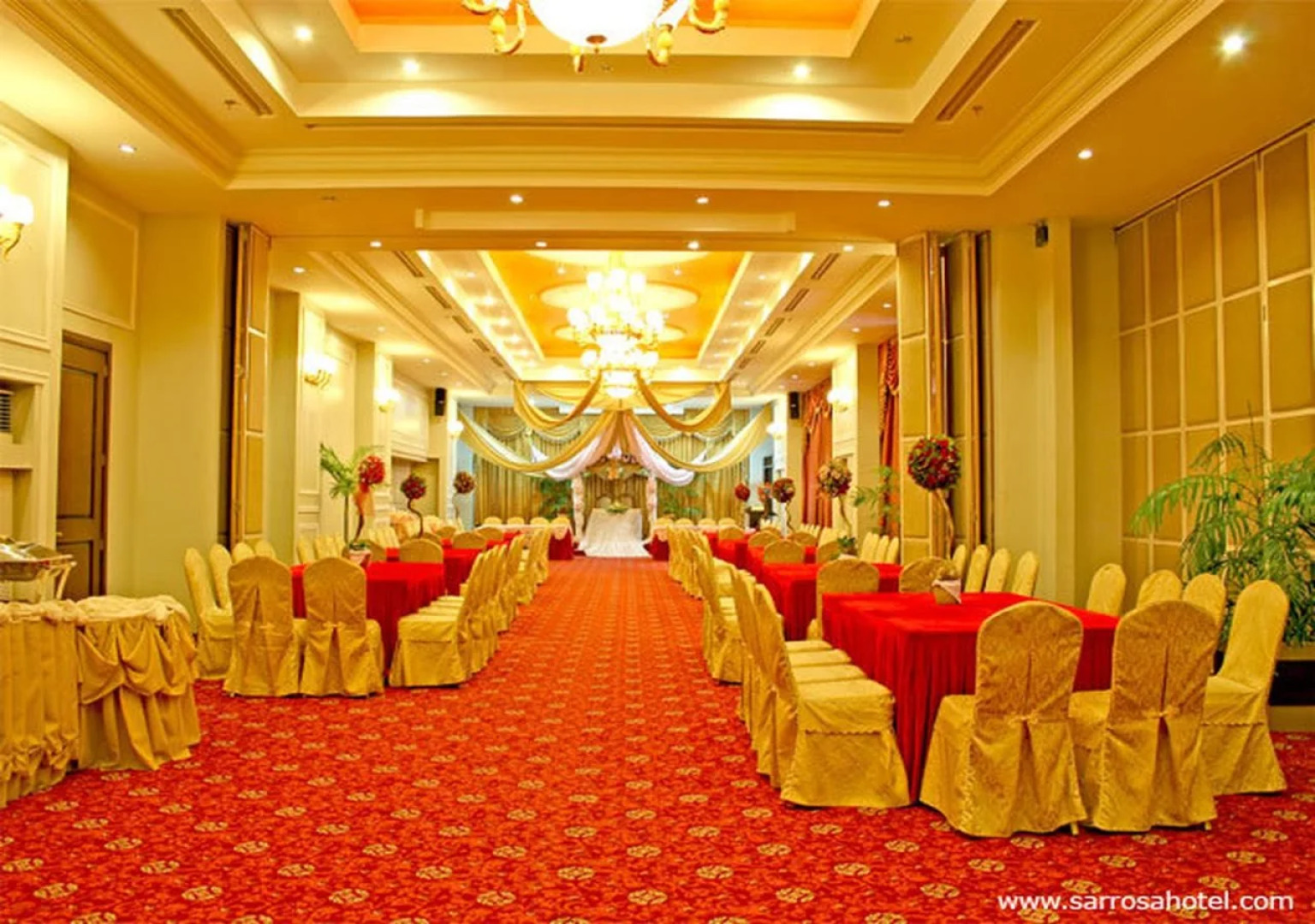 Sarrosa International Hotel and Residential Suites