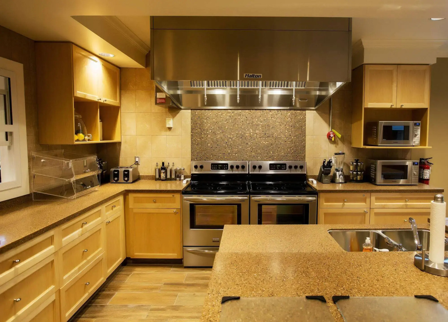 Refresh Inn & Suites