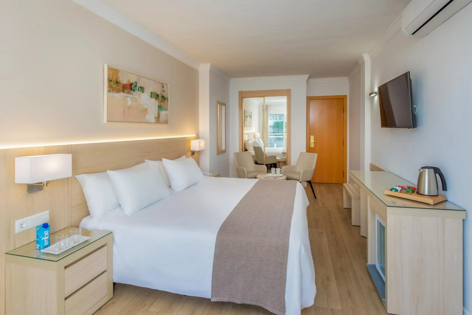 Hotel Las Arenas, Affiliated by Meliá