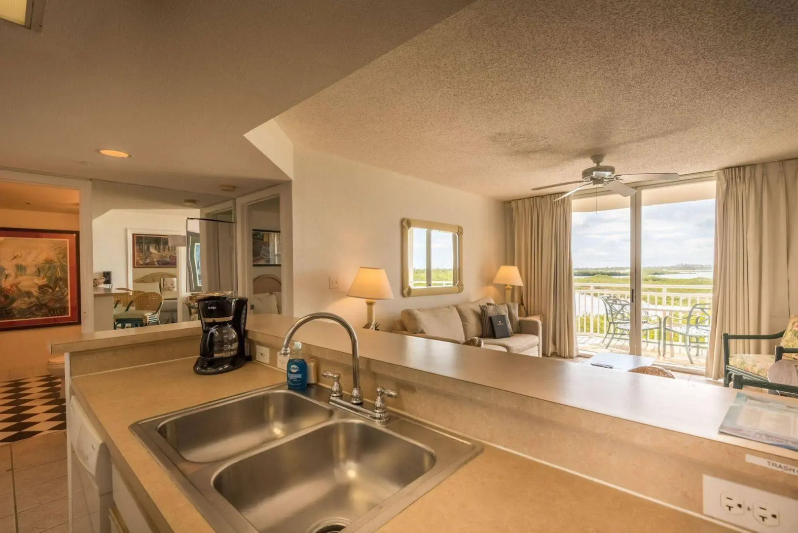Sunrise Suites Resort