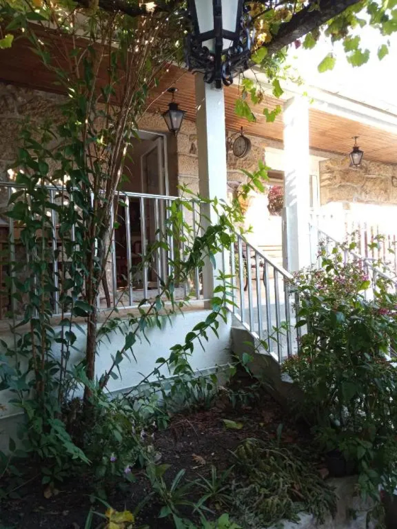 Casa MiraXurés con vistas a la Sierra del Xurés