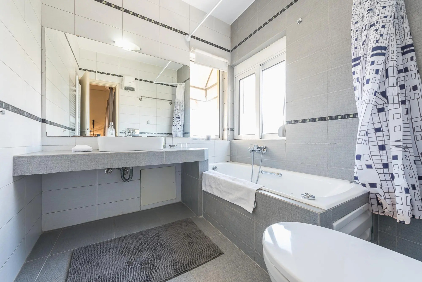 Luxury Home With Jacuzzi and Spectacular Sea Views for 8 Guests