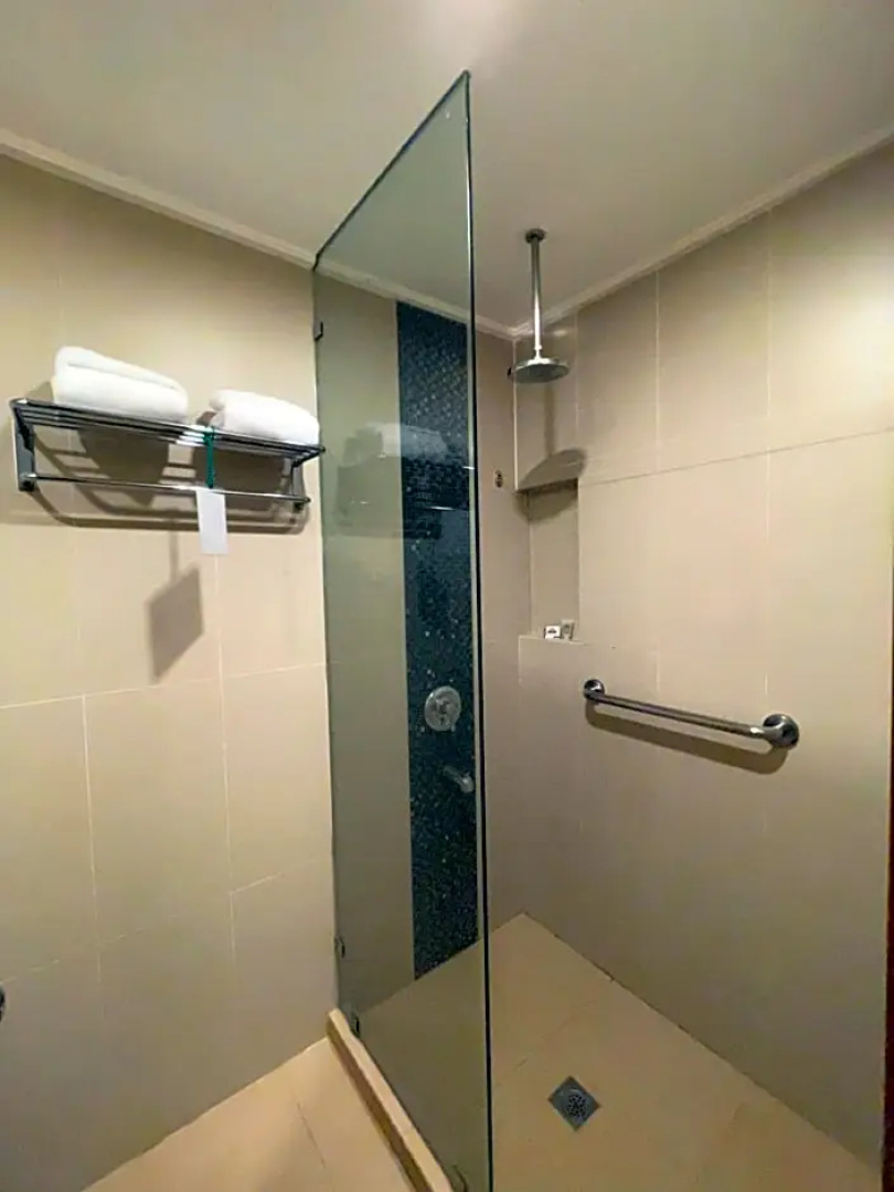 Days Hotel by Wyndham Iloilo