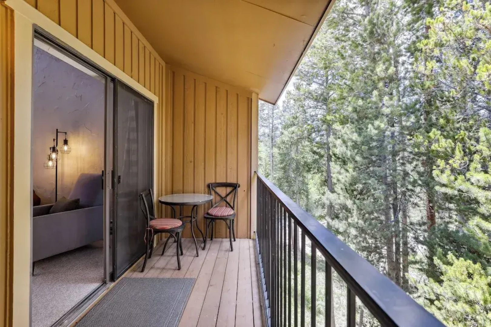 Cozy Winter Park Condo: Bike, Ski, & Hike!