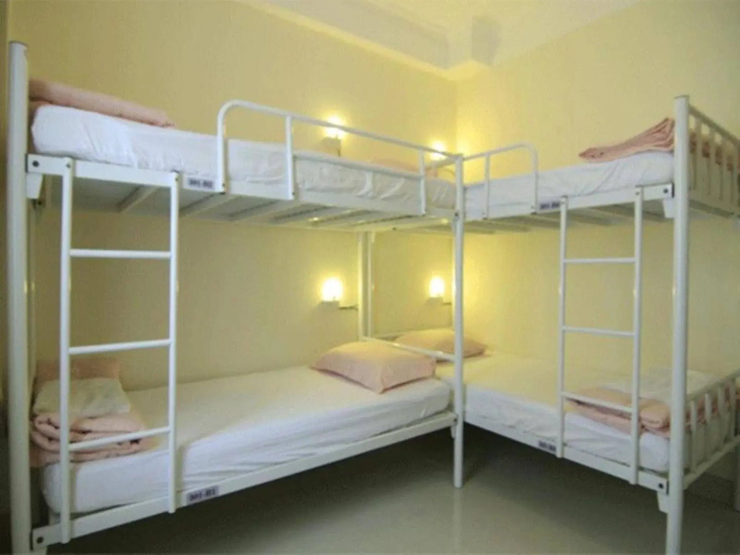 Phan Anh Hotel - Bui Vien Walking Street