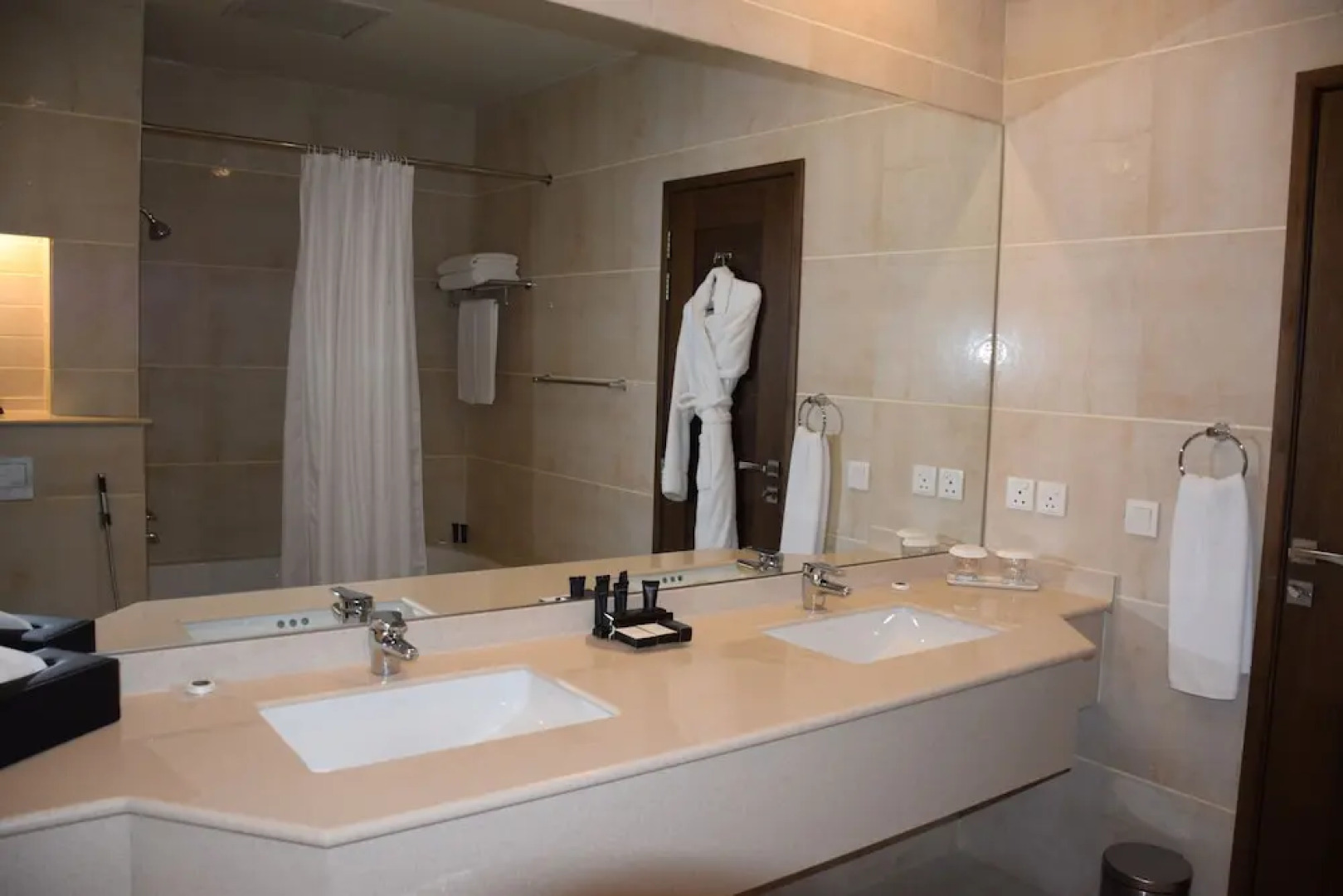 Defence Raya Golf & Country Club