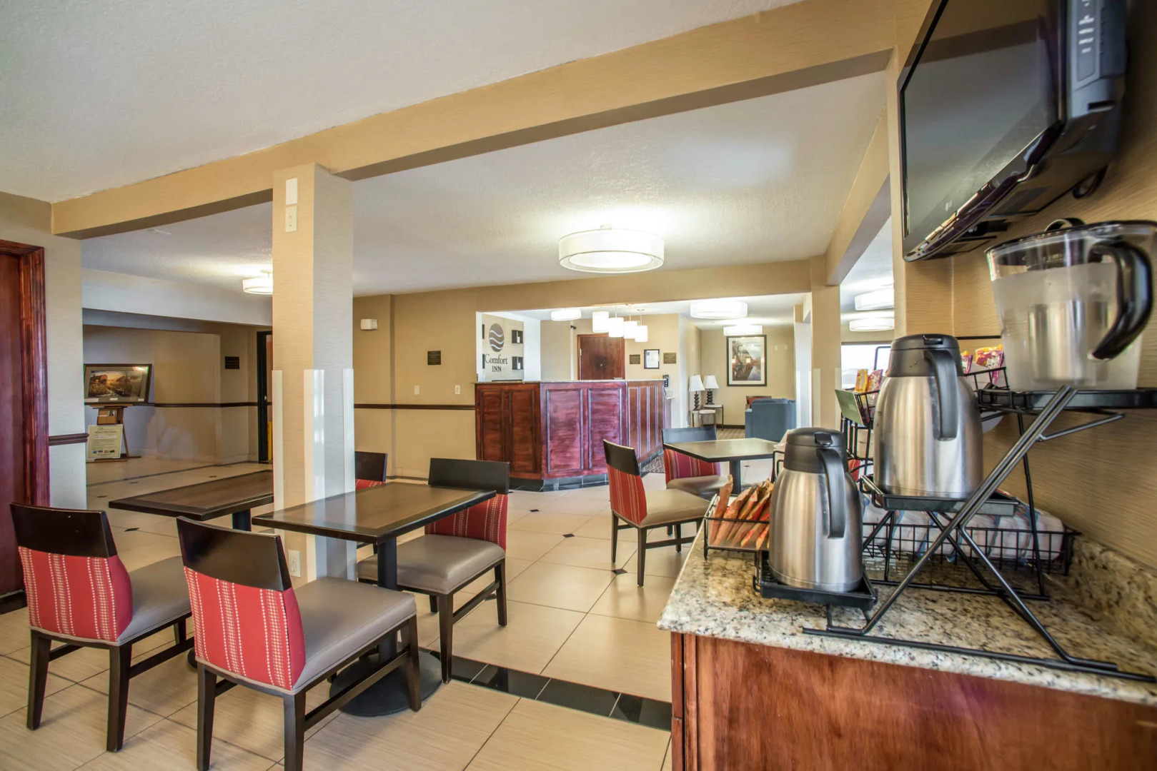 Quality Inn & Suites Boonville - Columbia