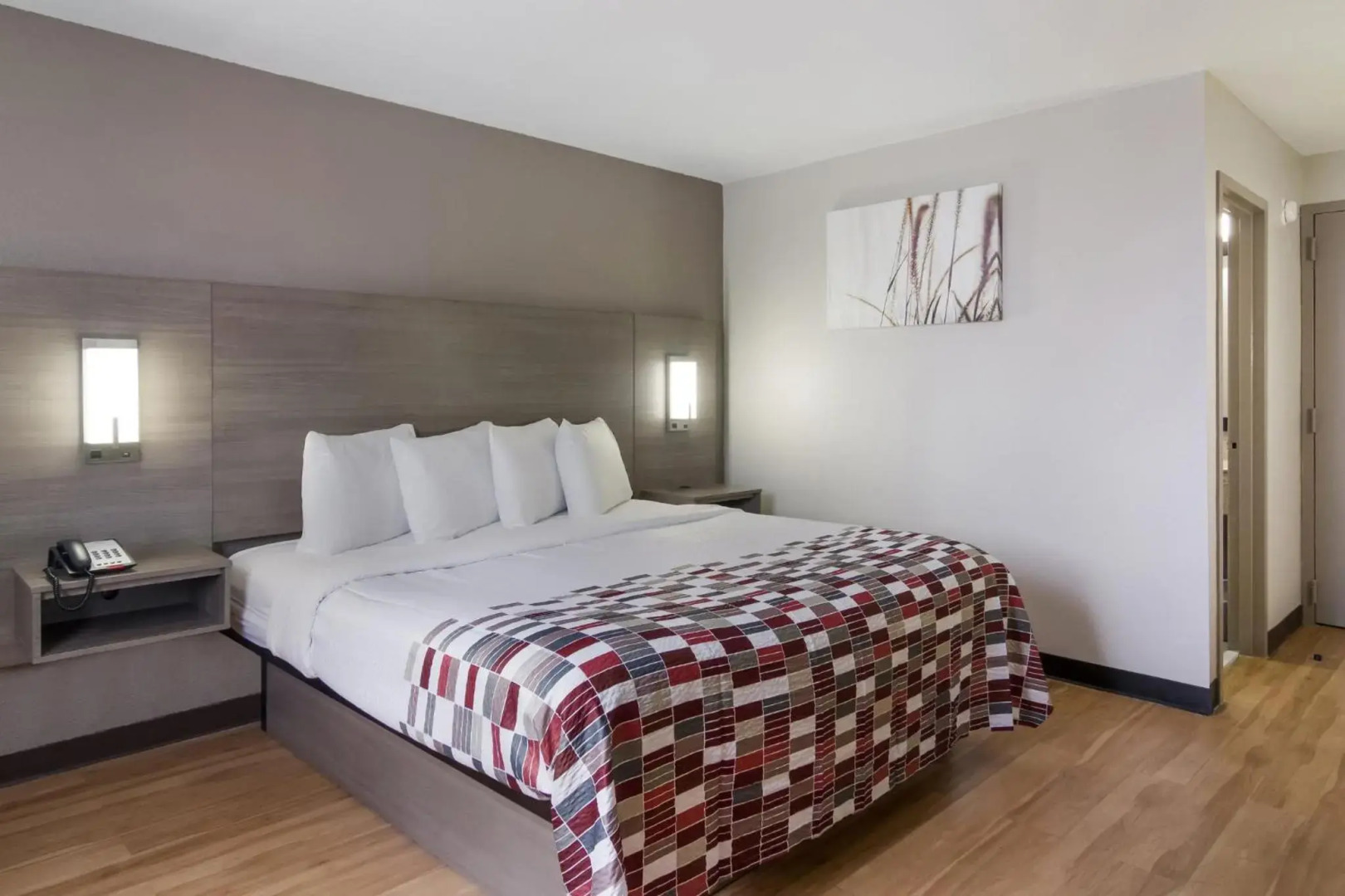 Red Roof Inn & Suites Brunswick I-95