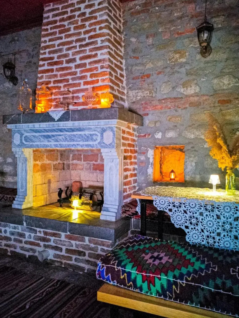 The Twins' House - Binjaket