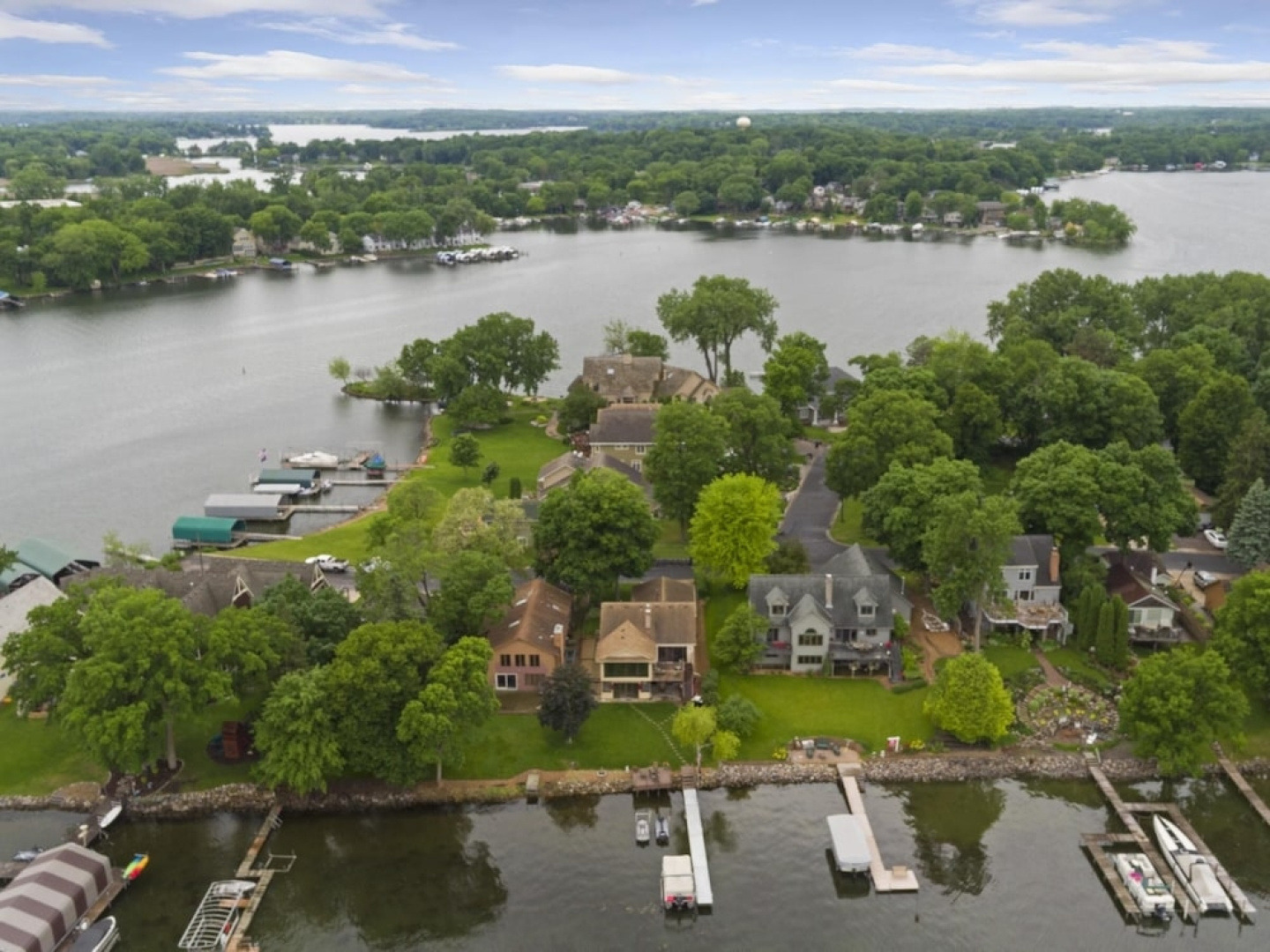 Minnestay-Lakefront Luxury