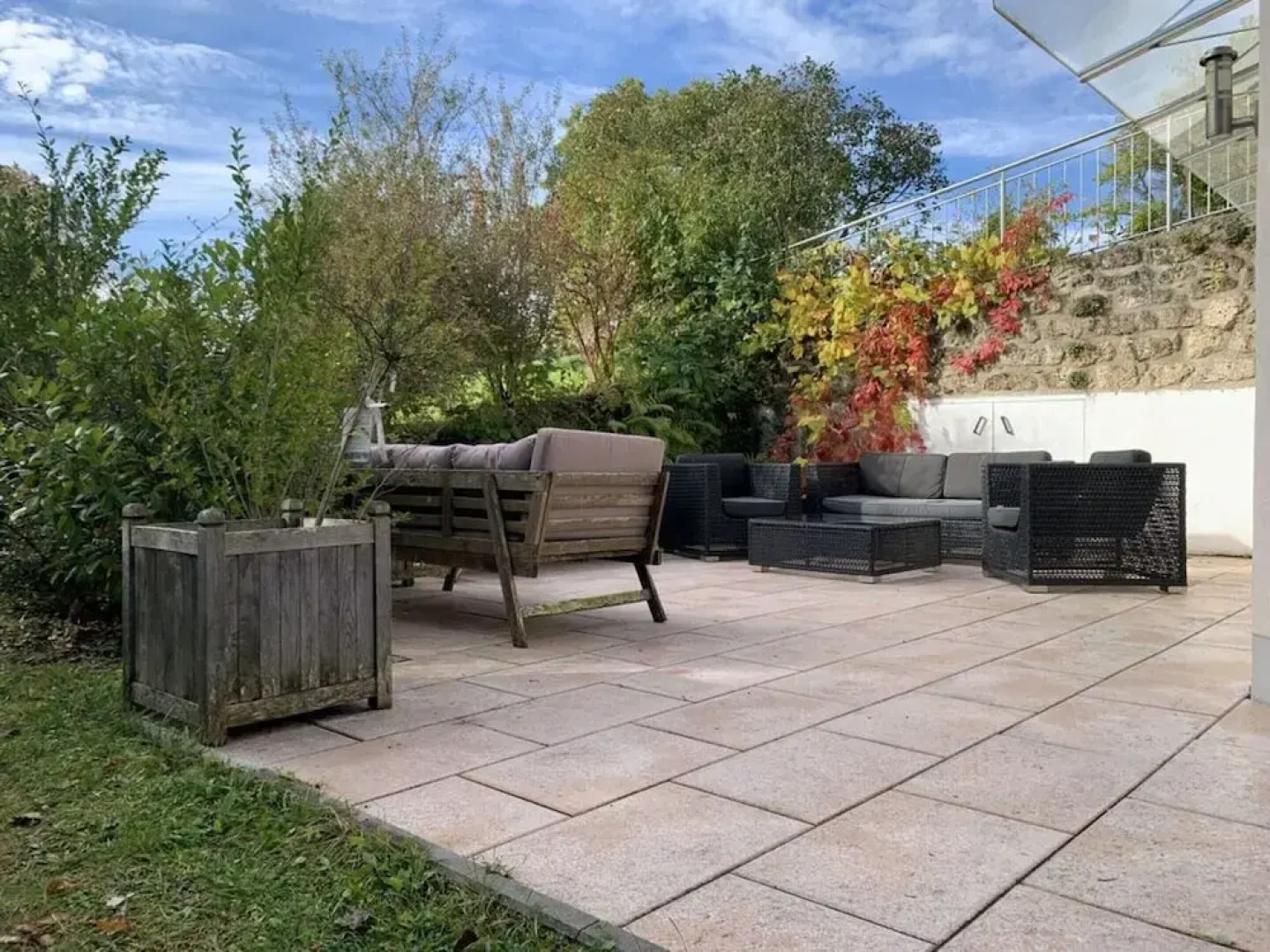 Holiday Apartment Paradise by the Lake