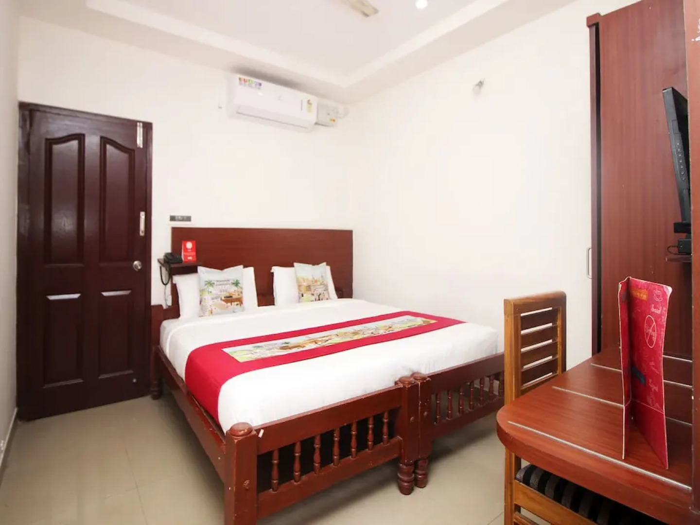 OYO 9632 Hotel Prestige Residency