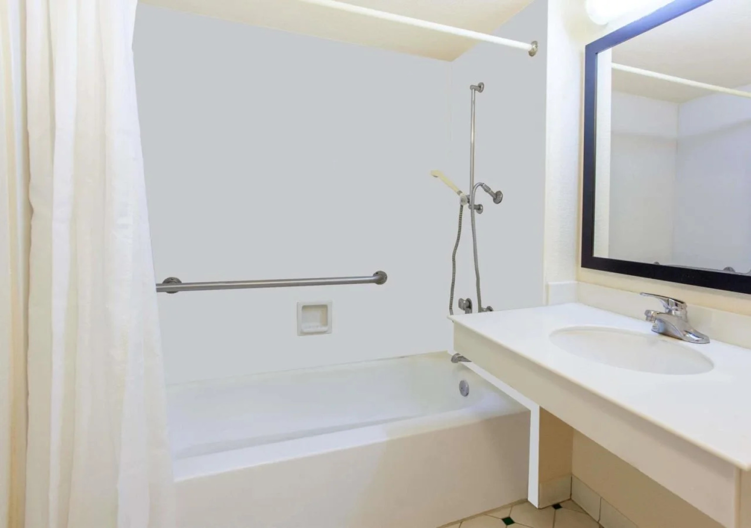 Knights Inn - Lithonia