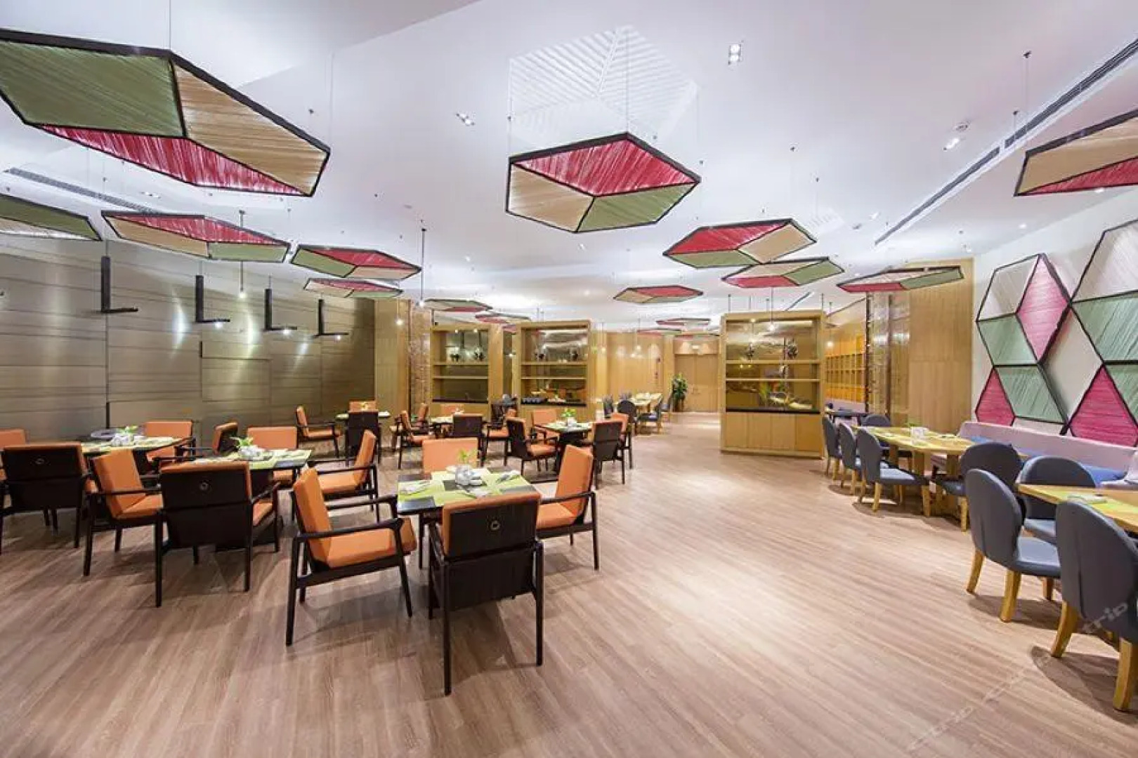 The QUBE Hotel Jingzhou