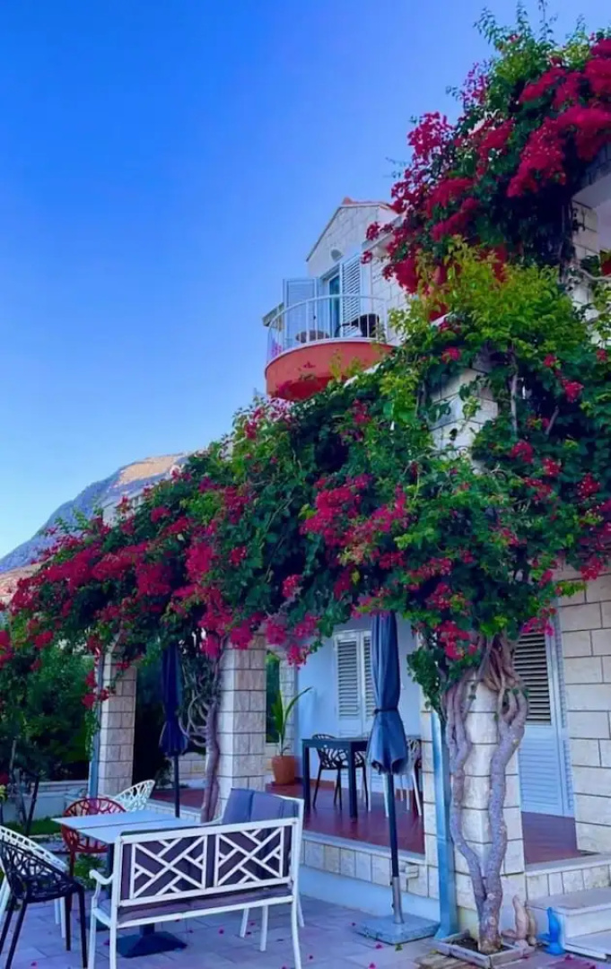 Villa Bouganvillea - sea View & Garden - A1 Deluxe