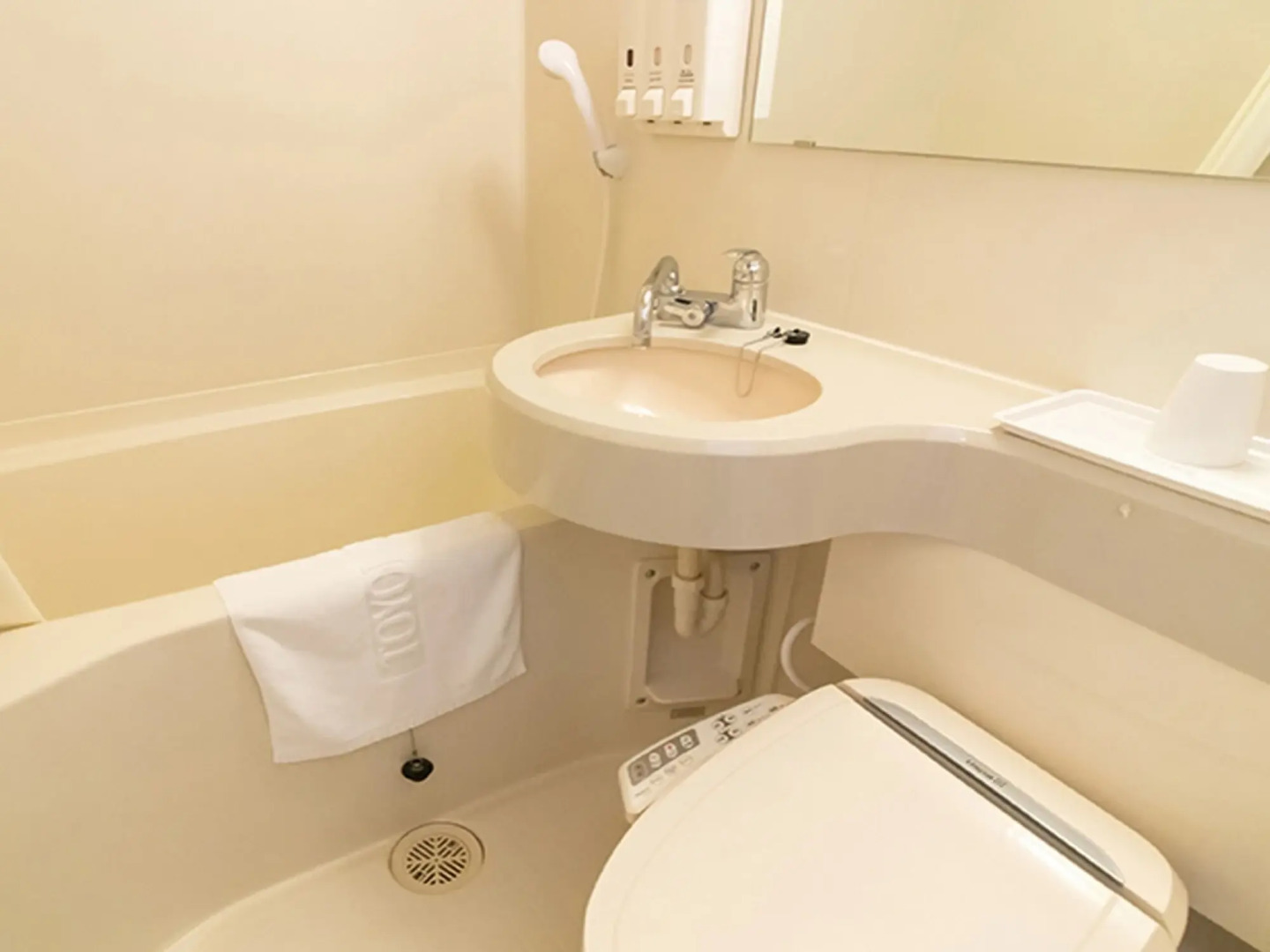 Toyoko Inn Tokyo-eki Shin-ohashi Mae