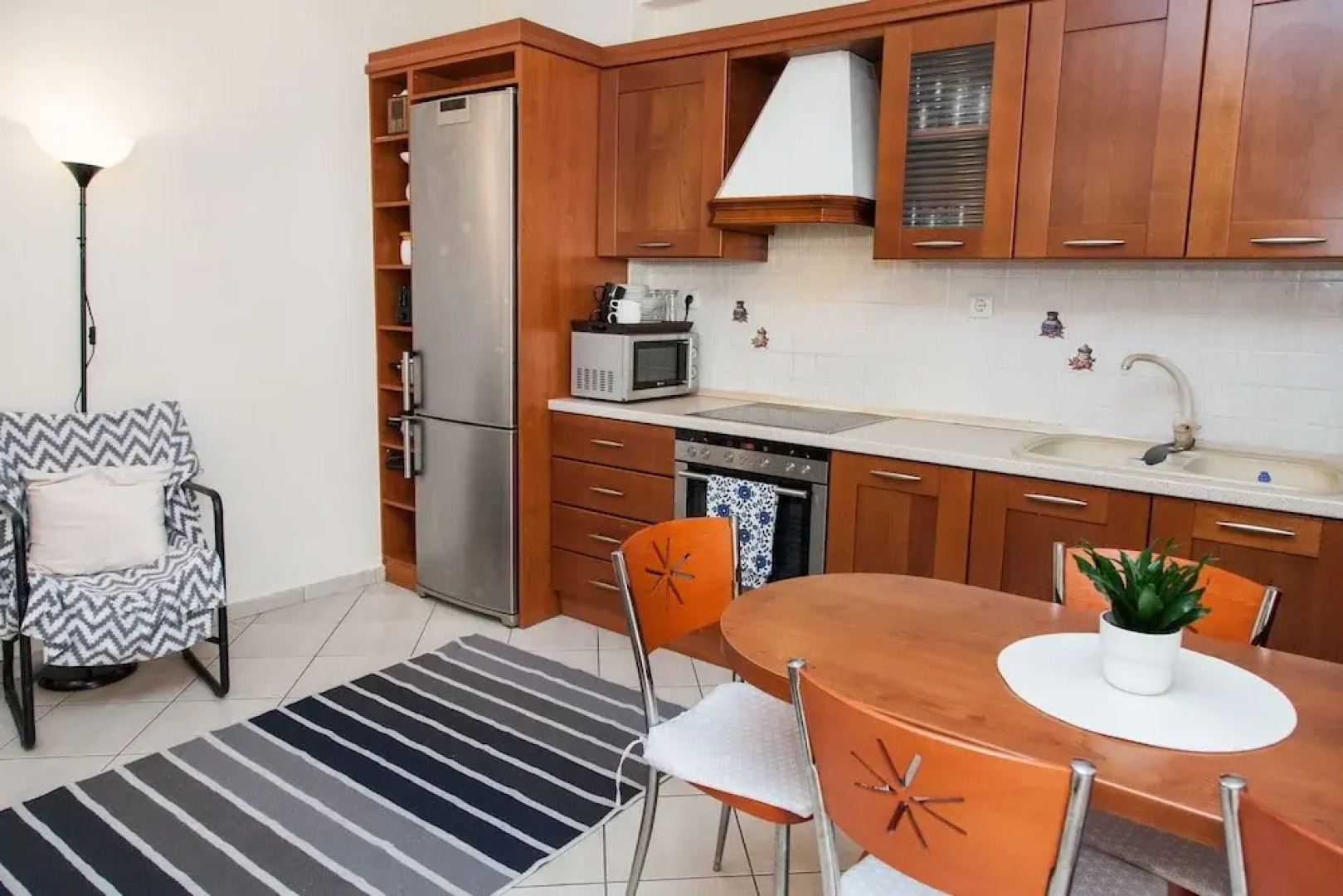 Cozy apt in Peristeri near Metro station