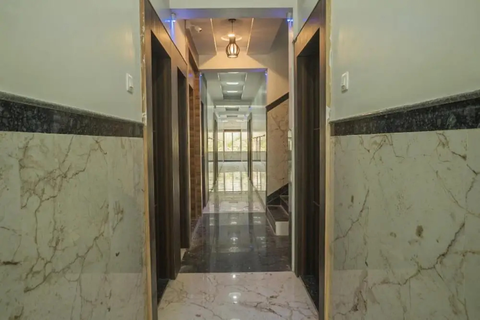 Hotel Sai Dwarka Palace