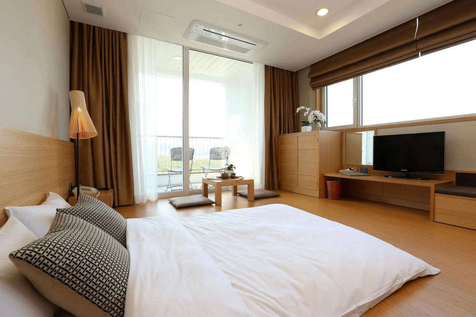 The Suites Hotel Naksan