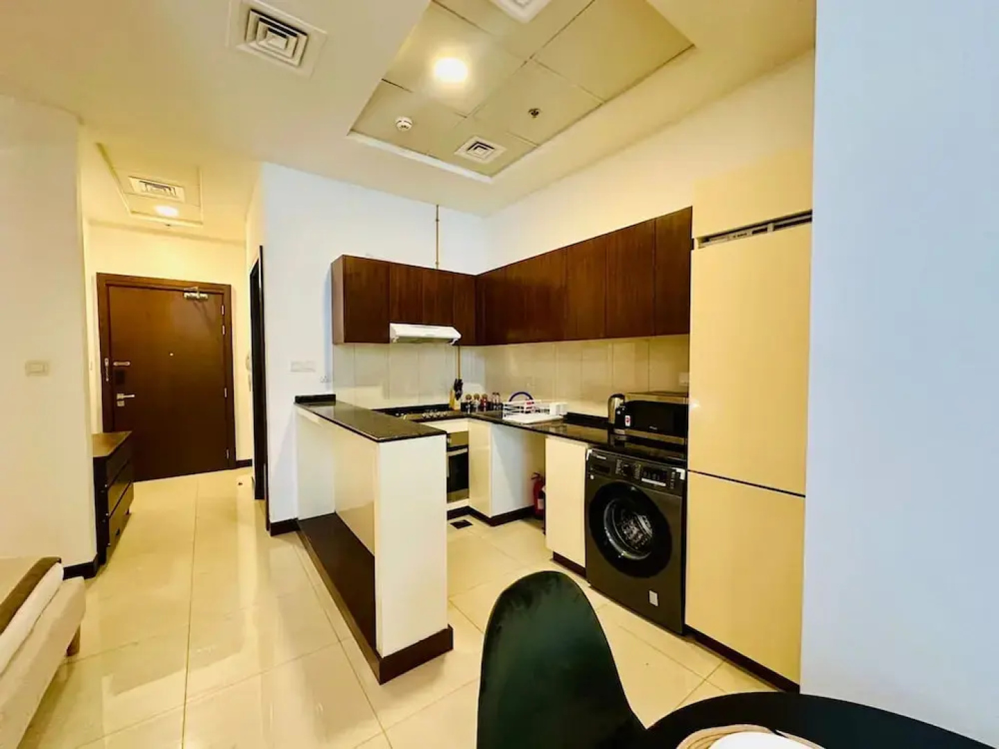 Manzil- Chic Studio in JVC With Premium Amenities