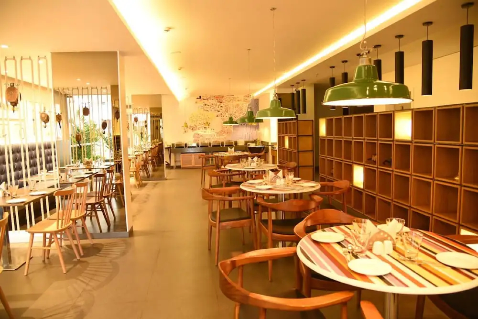 OYO 1447 The Port Hotel