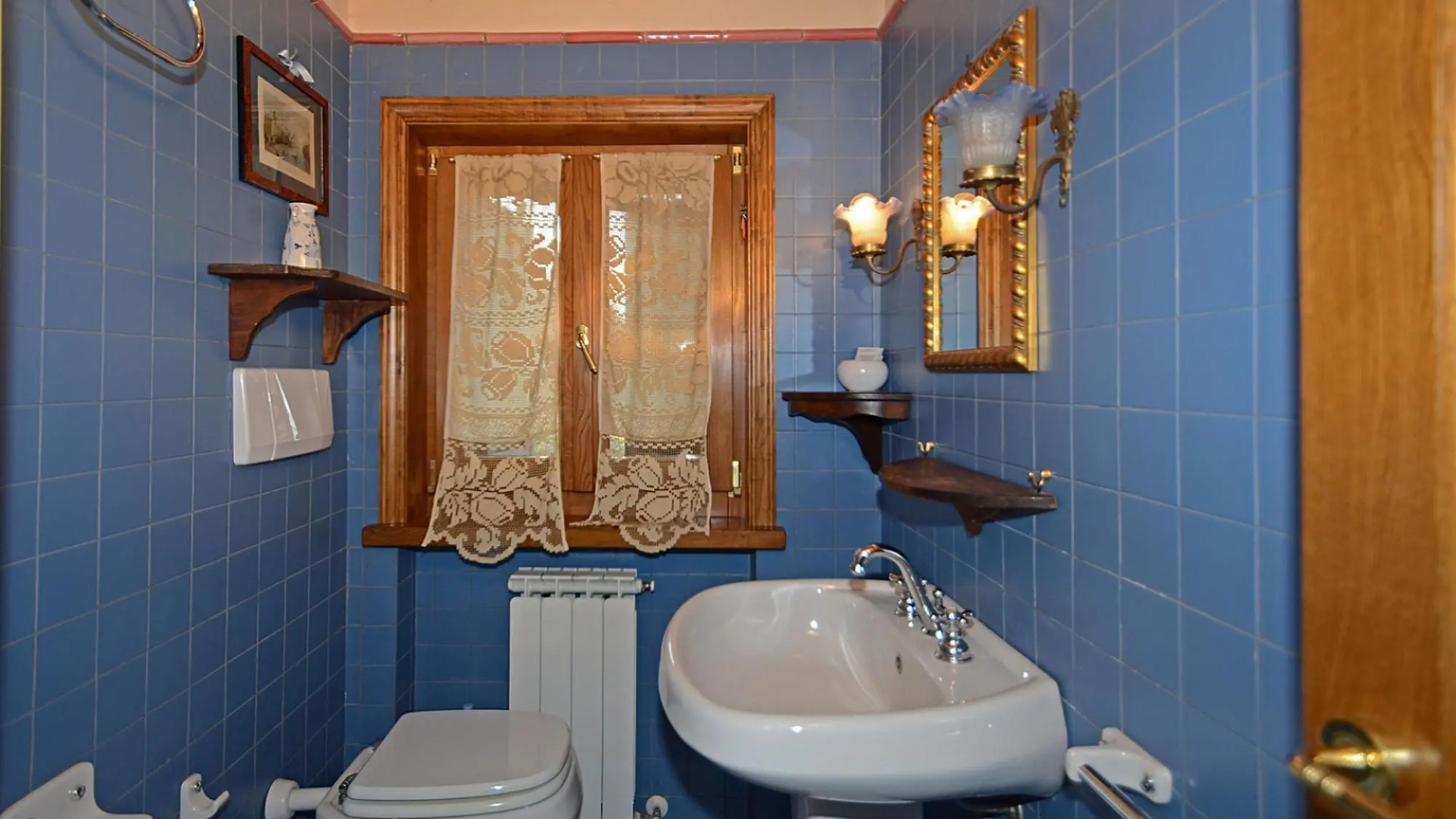 Pg-l188-lmne0at - Hostal de Todi 12