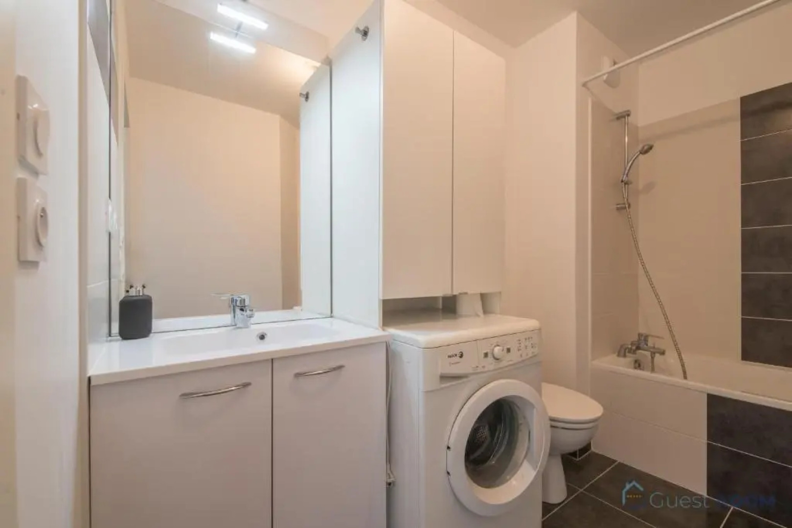 Bel appartement pour 2 à deux pas de la mer