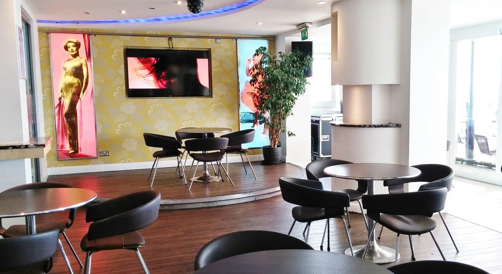 Legends Hotel Brighton