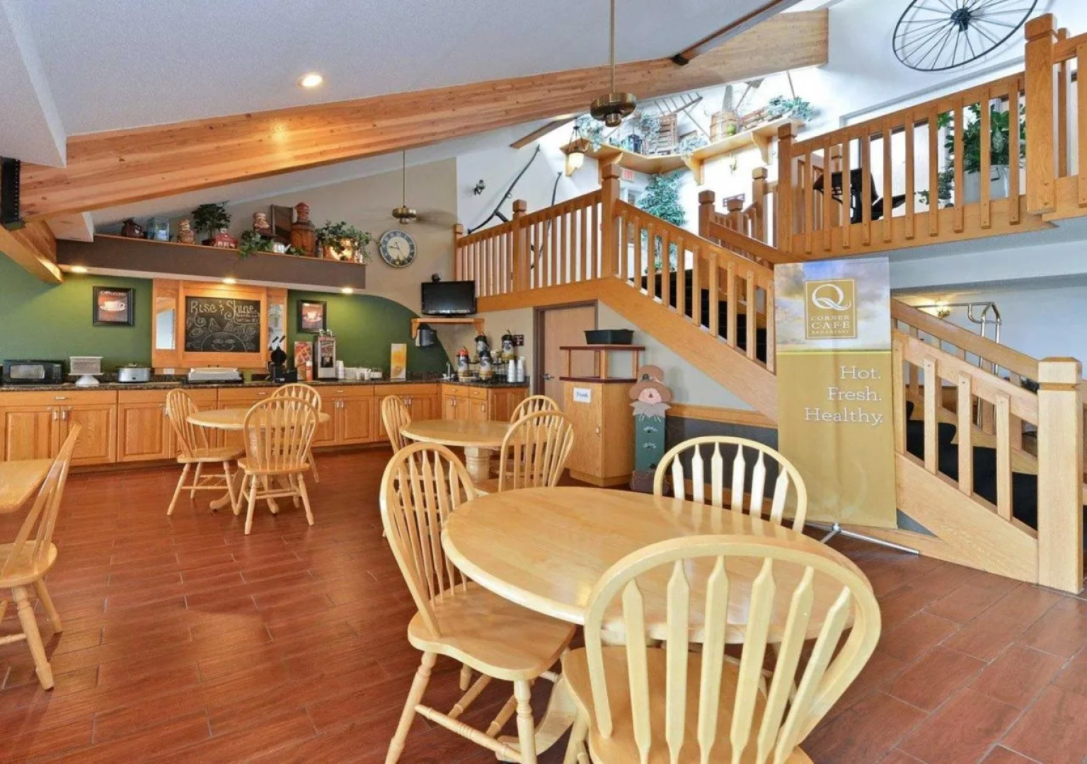 American Inn and Suites