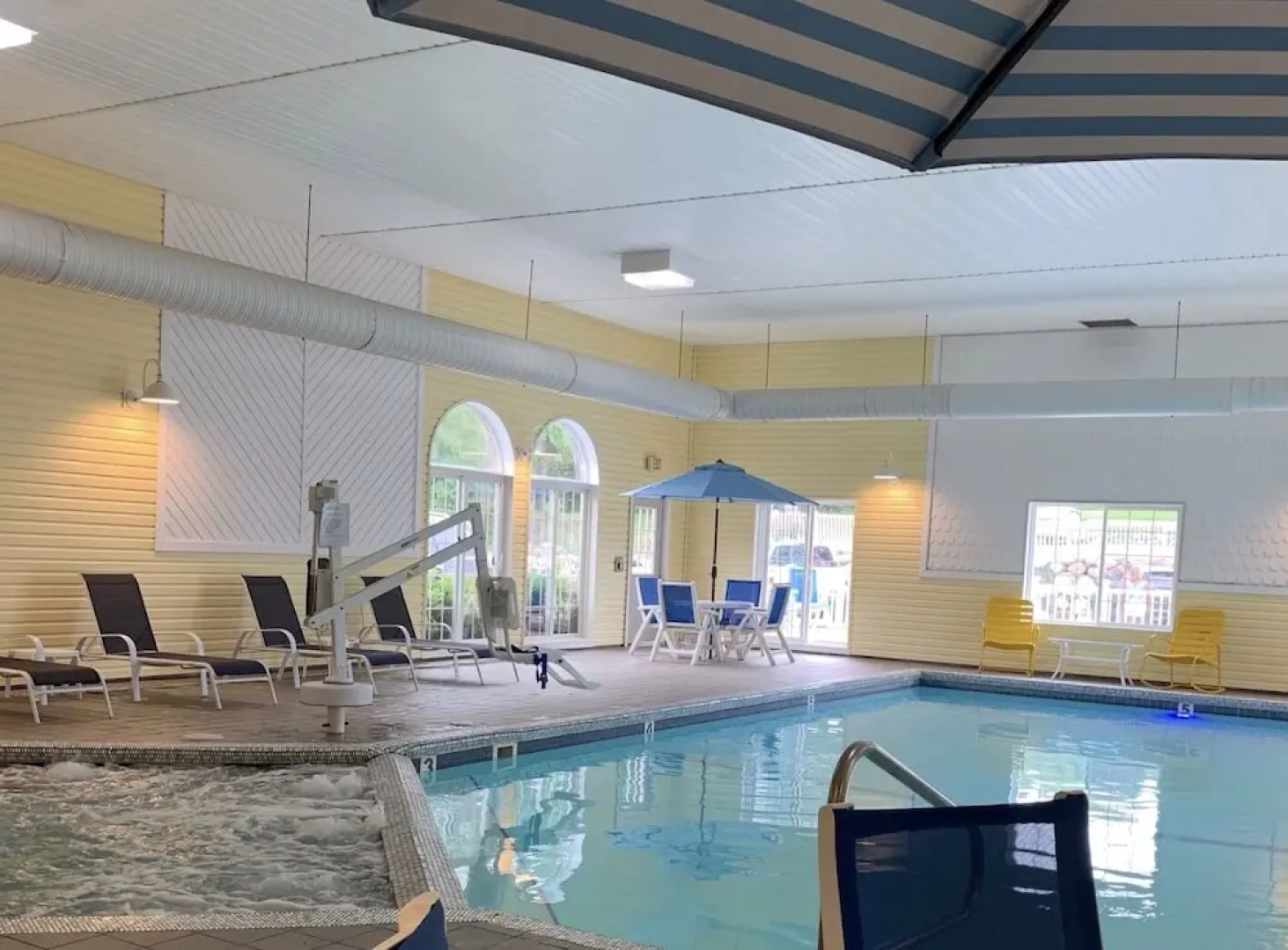 Breakers Resort & Beach Bar