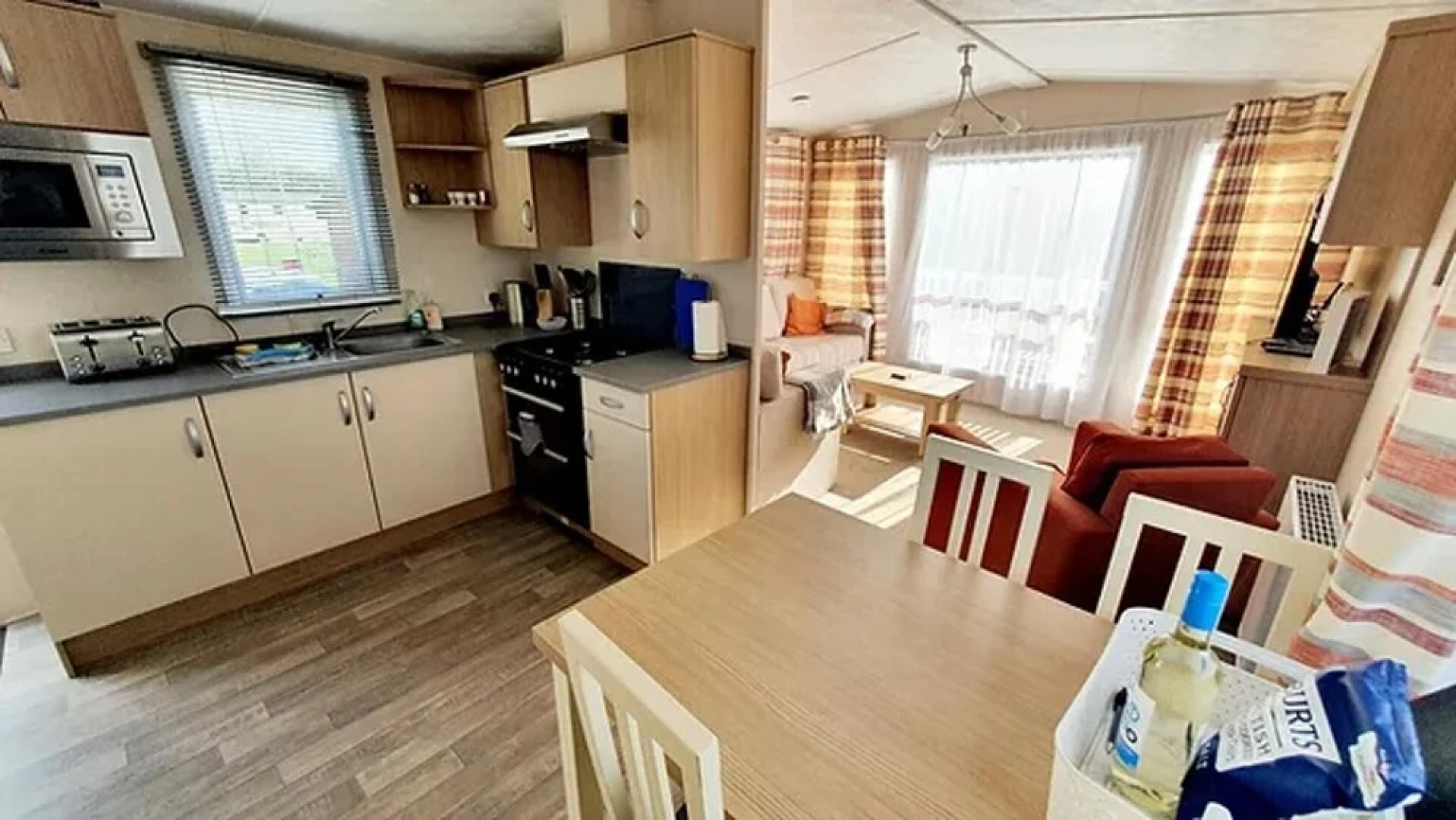 Butterfly 3-bed Hot Tub Lodge in Northumberland