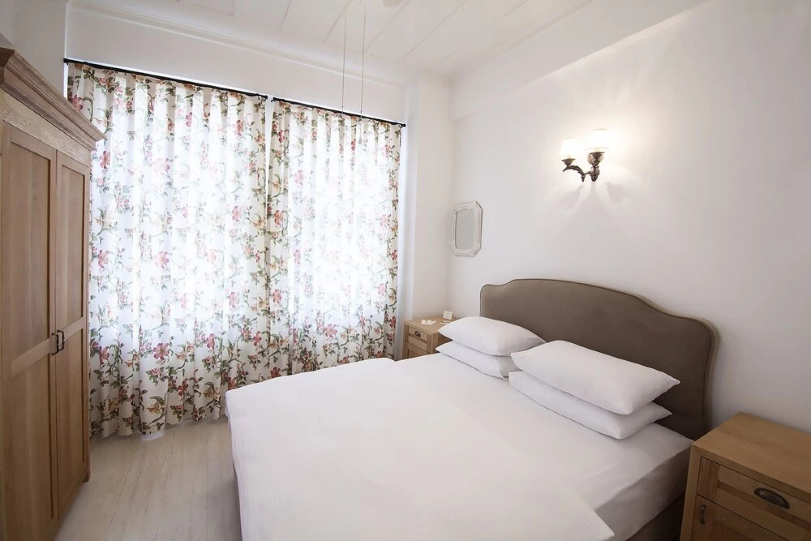 Quarante Hotel